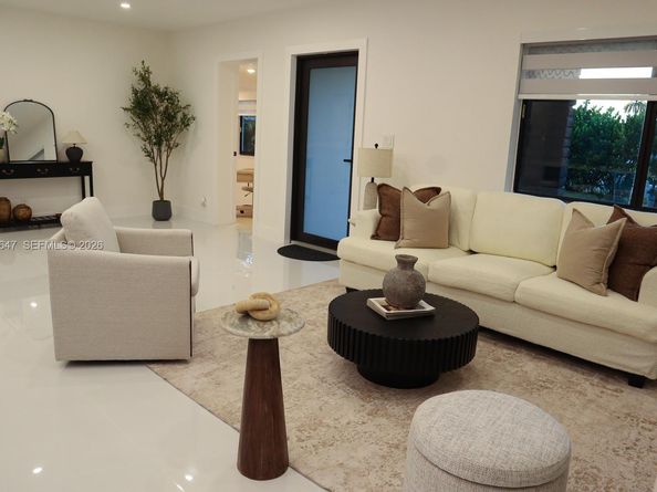 930 NE 163rd St, North Miami Beach FL 33162