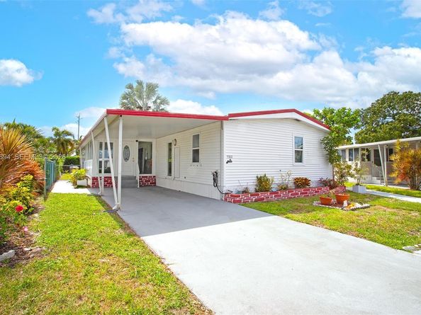 5103 NW 1st Way, Deerfield Beach FL 33064