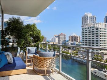 6101 Aqua Ave