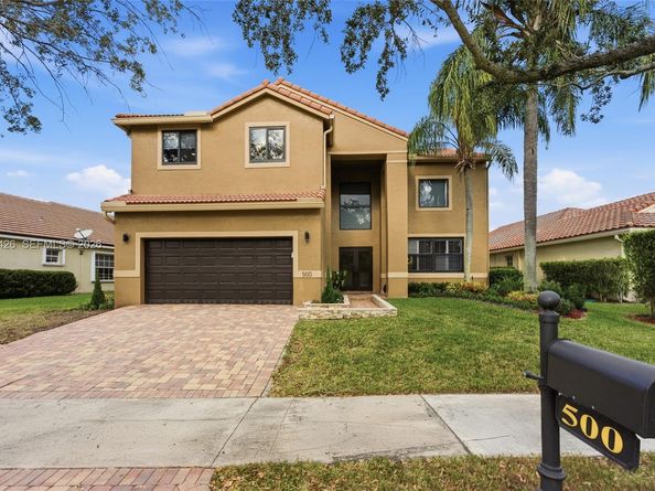 500 Cambridge Dr, Weston FL 33326