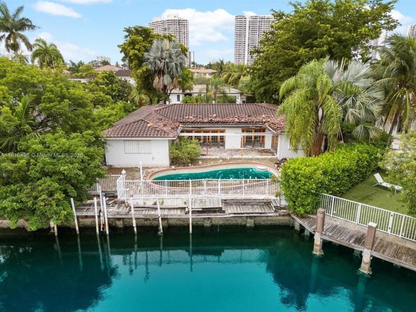 3446 NE 168th St, North Miami Beach FL 33160