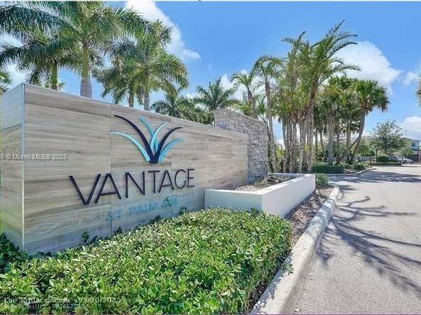 3575 NW 1st St, Pompano Beach FL 33069