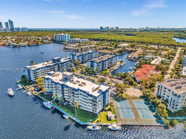 16565 NE 26th Ave 4E, North Miami Beach FL 33160