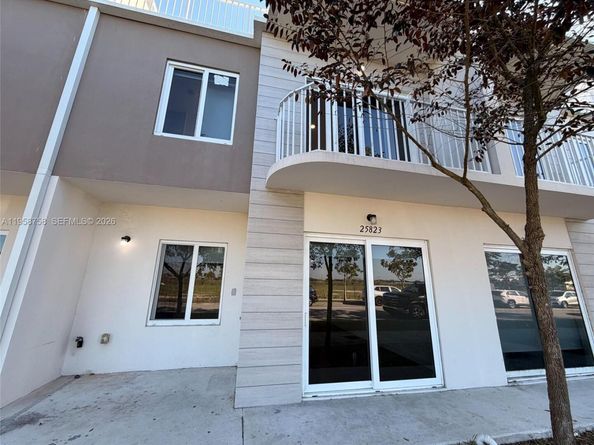 25823 SW 145th Ave, Homestead FL 33032