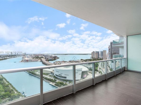 900 Biscayne Blvd 3502, Miami FL 33132