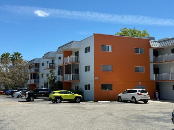 11311 SW 200th St 311D, Miami FL 33157