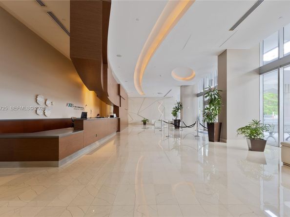 1111 SW 1st Ave 2614N, Miami FL 33130