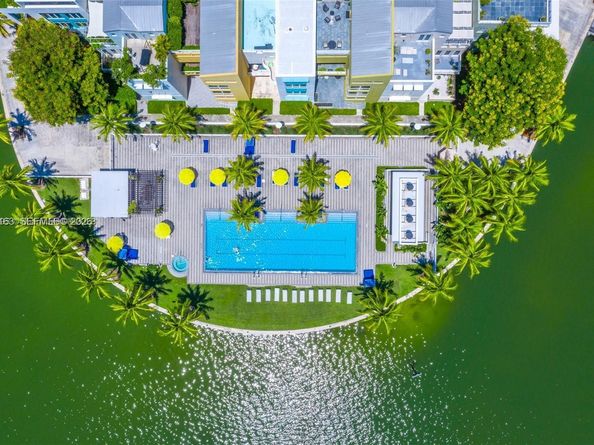 6103 Aqua Ave 105, Miami Beach FL 33141