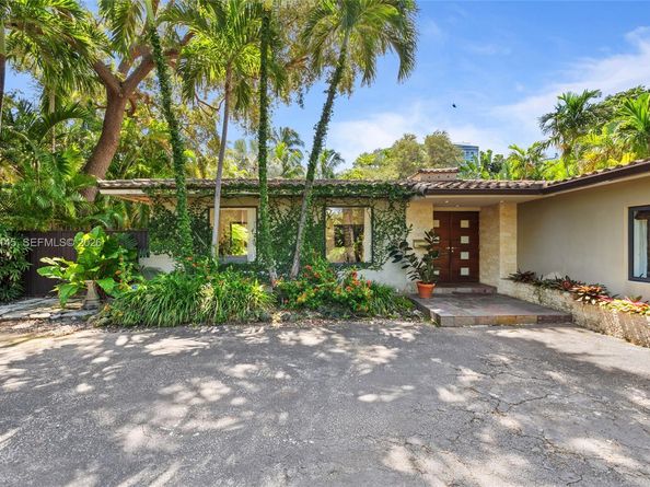 560 Sabal Palm Rd, Miami FL 33137