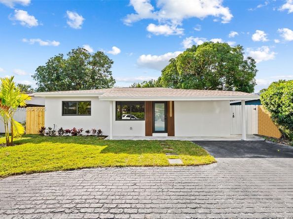 230 NE 43rd St, Oakland Park FL 33334