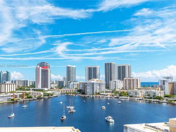 427 Golden Isles Dr 16F, Hallandale Beach FL 33009