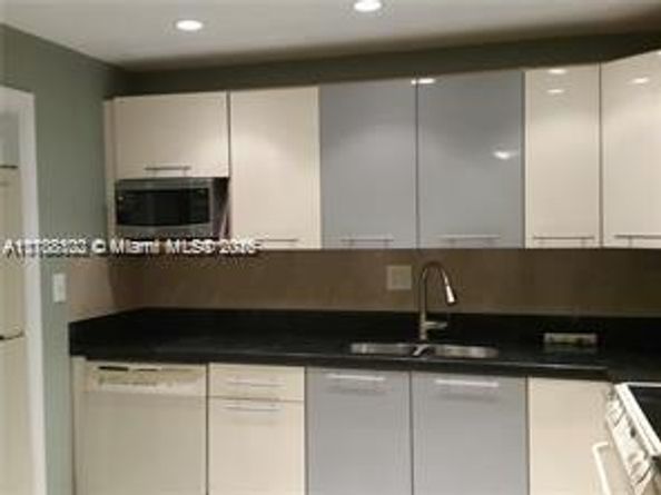 5950 Del Lago Cir 112, Sunrise FL 33313