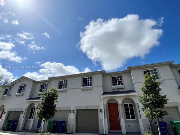 1088 NW 208th Ter, Miami Gardens FL 33169