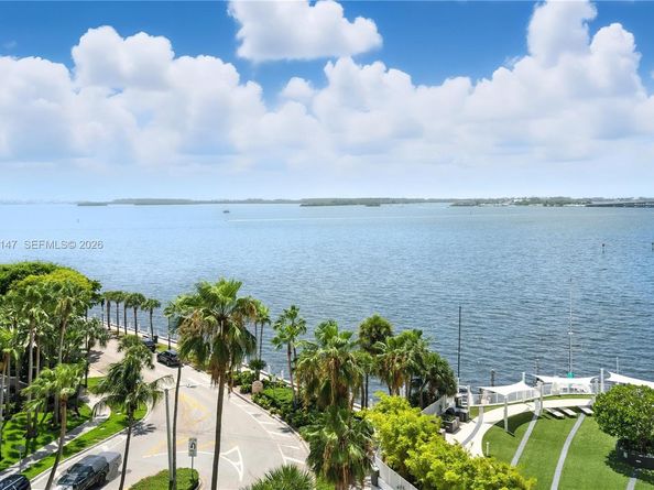 200 SE 15th Rd 9I, Miami FL 33129