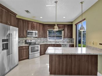 245 NW 207th Ter