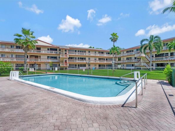 5300 Washington St C111, Hollywood FL 33021