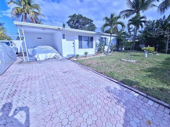 1720 SW 64th Ave, North Lauderdale FL 33068