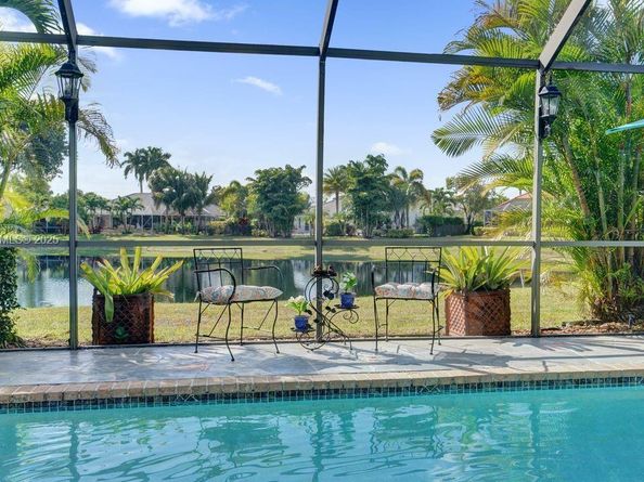 10858 White Aspen Ln, Boca Raton FL 33428