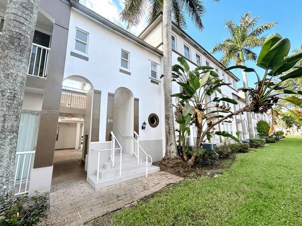 4351 SW 160th Ave 209, Miramar FL 33027