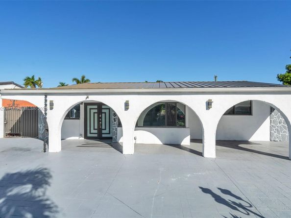 1861 SW 19th St, Miami FL 33145