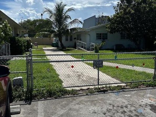 470 NW 26th Ave, Miami FL 33125