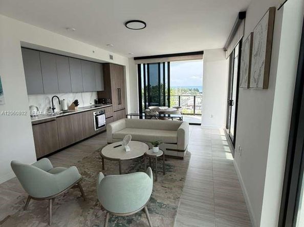 580 72nd St 602, Miami Beach FL 33141