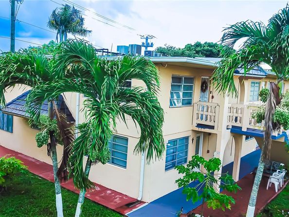 20311 NE 2nd Ave J1, Miami FL 33179