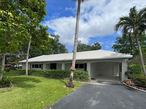 1130 W Cypress Dr V16, Pompano Beach FL 33069