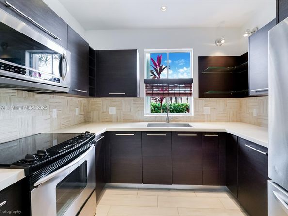 2970 Bird Ave 15, Miami FL 33133