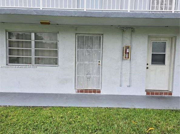 20310 NE 2nd Ave 15, Miami Gardens FL 33179