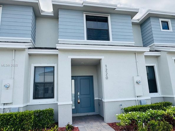 1220 NE 5th Ct, Florida City FL 33034