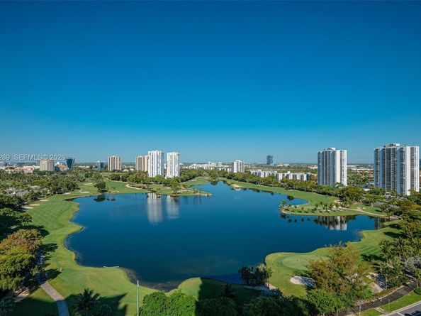 20185 E Country Club Dr 1805, Aventura FL 33180