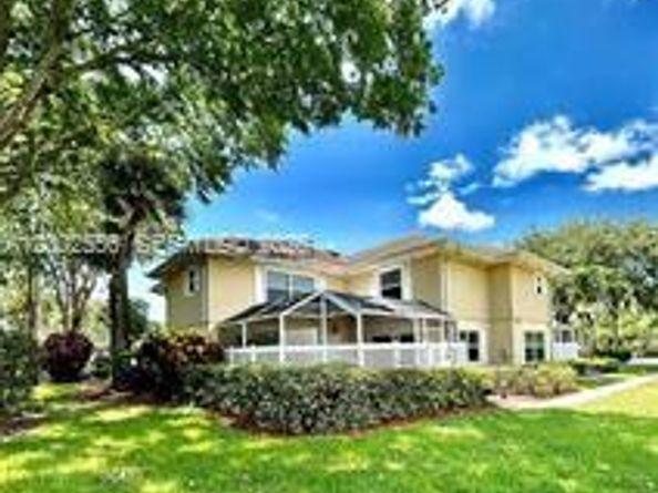 5801 Wheatley Ct, Boynton Beach FL 33436