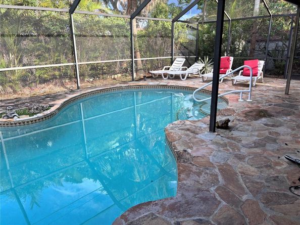 15801 SW 99th Pl, Miami FL 33157