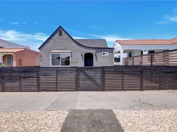 3515 S Norton