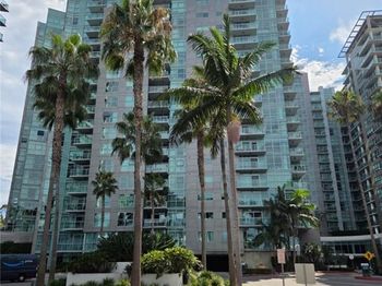 13650 Marina Pointe Drive