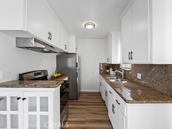 728 Cedar
