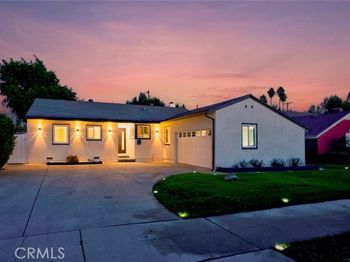 7044 Oakdale