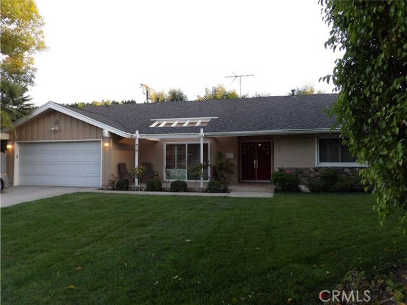 19260 Calahan Street, Northridge (los Angeles) CA 91324