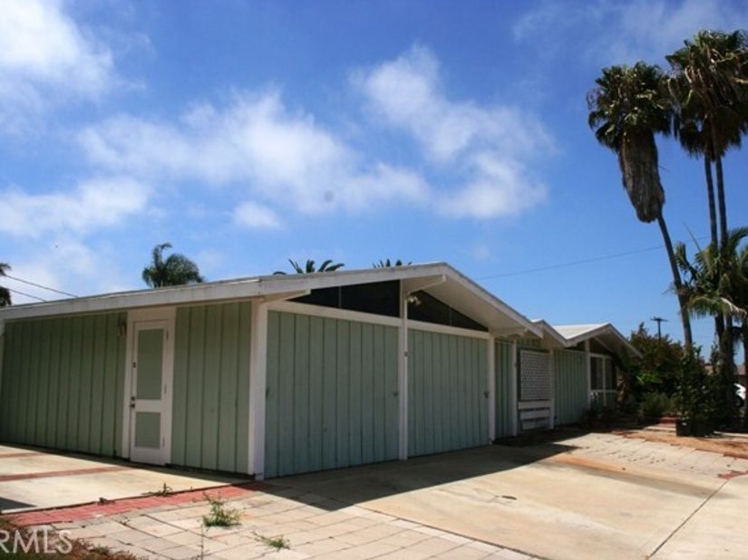 703 Center, Costa Mesa CA 92627