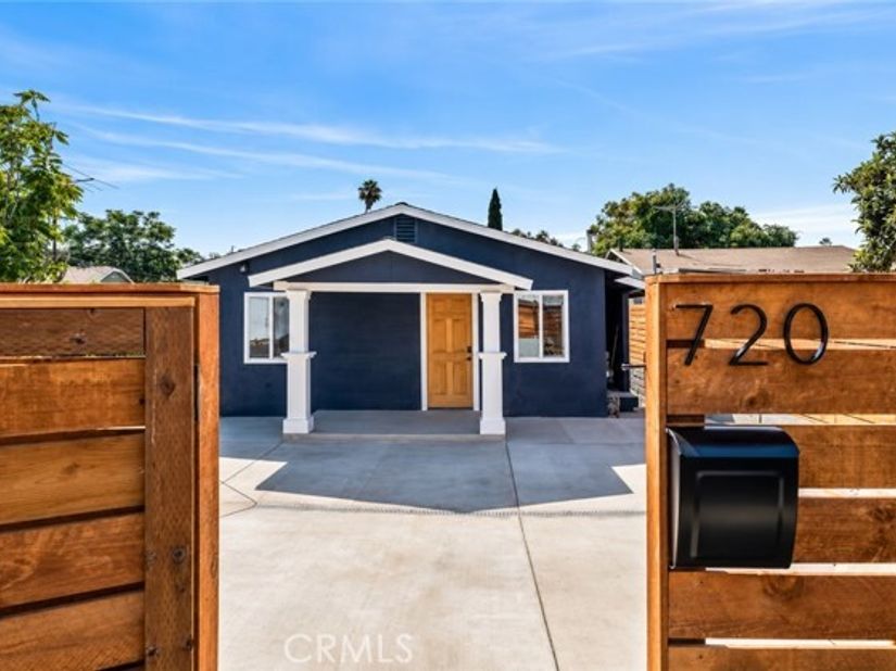 718 S Grande Vista, Los Angeles CA 90023
