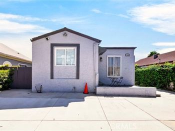 1302 W 35th