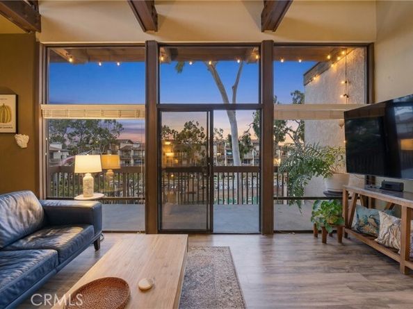 8321 Marina Pacifica, Long Beach CA 90803