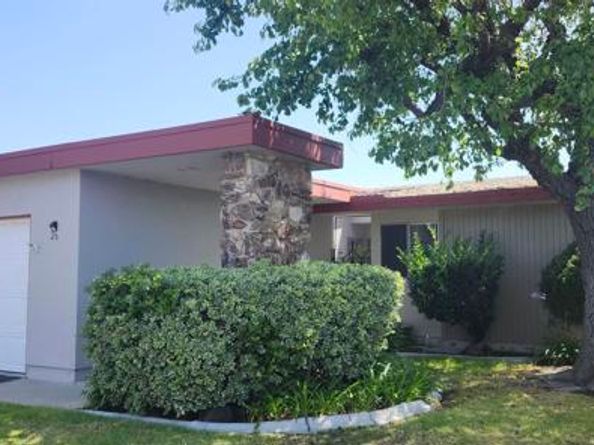 3808 Vista Campana 26, Oceanside CA 92057