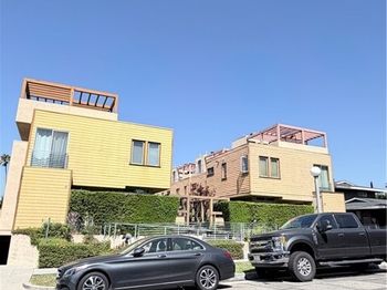 41 N Oak