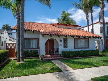 807 Roswell Avenue