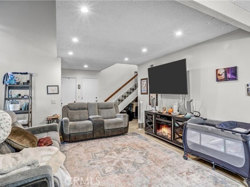2015 Chaparral, West Covina CA 91791