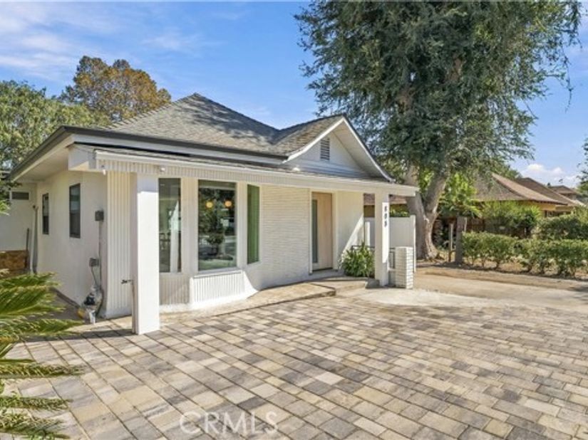 808 S Los Robles, Pasadena CA 91106