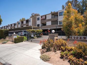 6725 Mission Gorge Rd