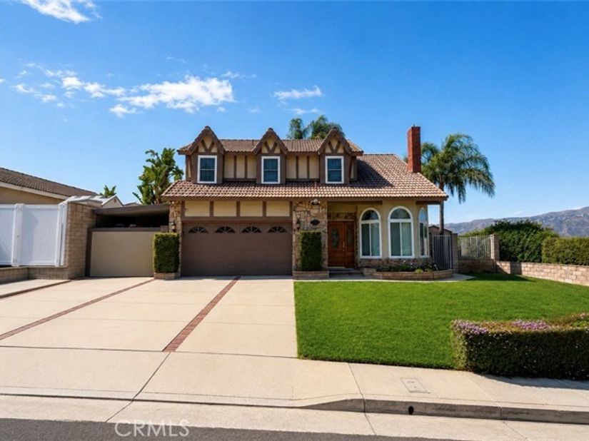 8505 E Meadowridge, Anaheim CA 92808